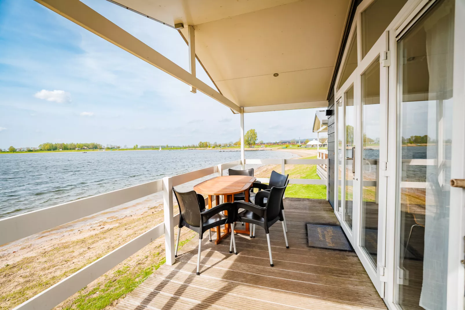 Eiland van Maurik - Accommodatie